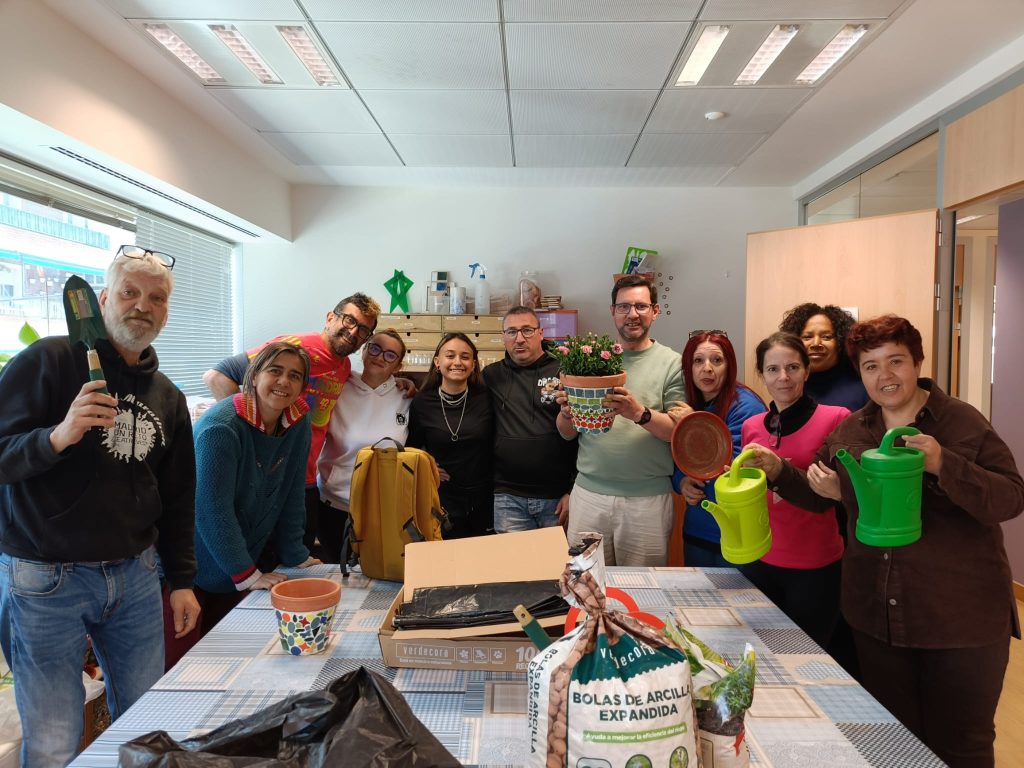 cuidado-plantas-crps-usera-fundacion-buen-samaritano-2