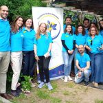 Voluntarios y Voluntarias de Caixabank visitan el taller de jardinería del CRL de Carabanchel